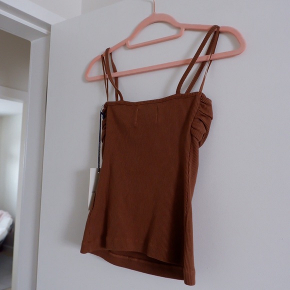 CITIZENS OF HUMANITY Emi Twist Cami in Malt Ball - Picture 5 of 6